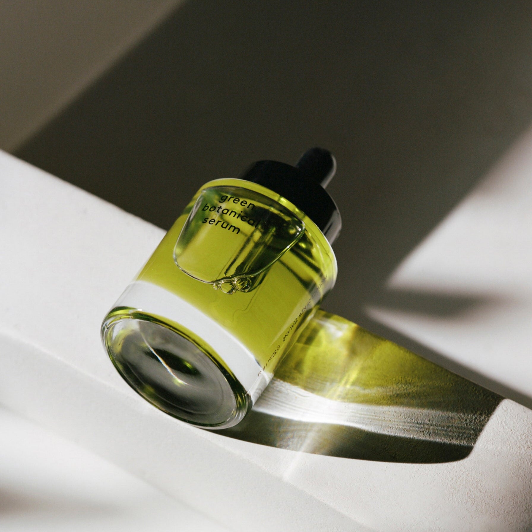 Activist - Activist A.MS. Green Botanical Serum - ORESTA clean beauty simplified